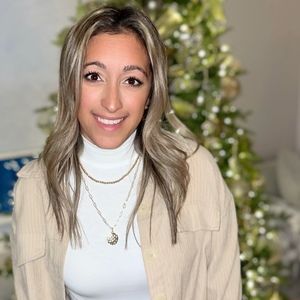 Meet your Posher, Gianna